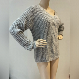 DYNAMITE | Cable knit V-Neck grey Size Medium